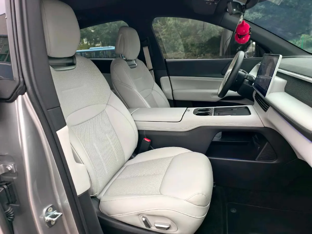 2023 Xpeng G6 BEV 87.5KWH,autocango,china used car exporter,china ev exporter,chinese used car exporter,chinese used ev exporter