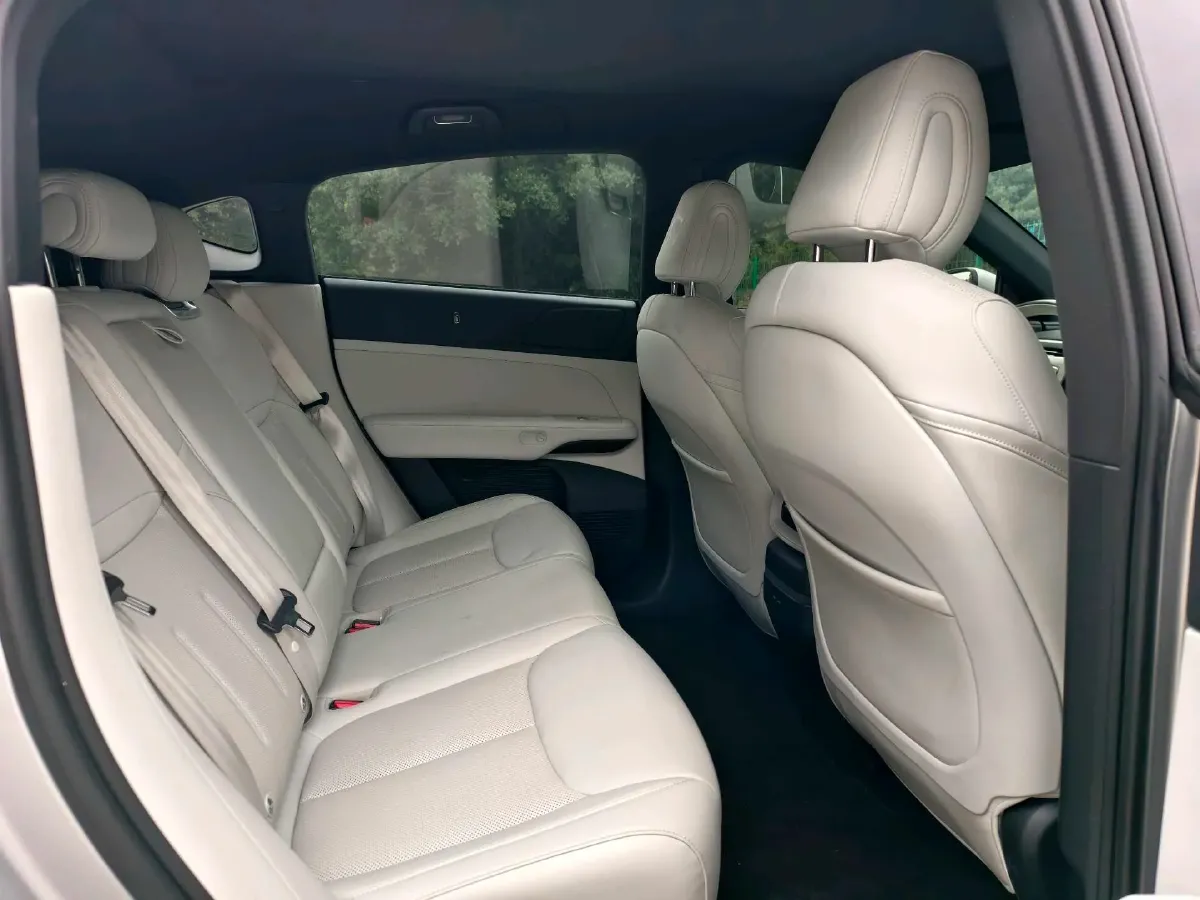 2023 Xpeng G6 BEV 87.5KWH,autocango,china used car exporter,china ev exporter,chinese used car exporter,chinese used ev exporter