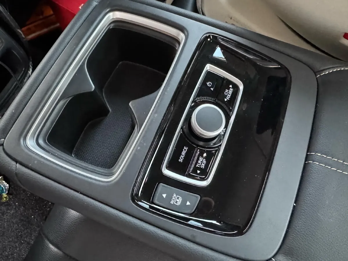 2022 Honda Accord 2.0L 146HP L4 E-CVT Hybrid,autocango,china used car exporter,china ev exporter,chinese used car exporter,chinese used ev exporter