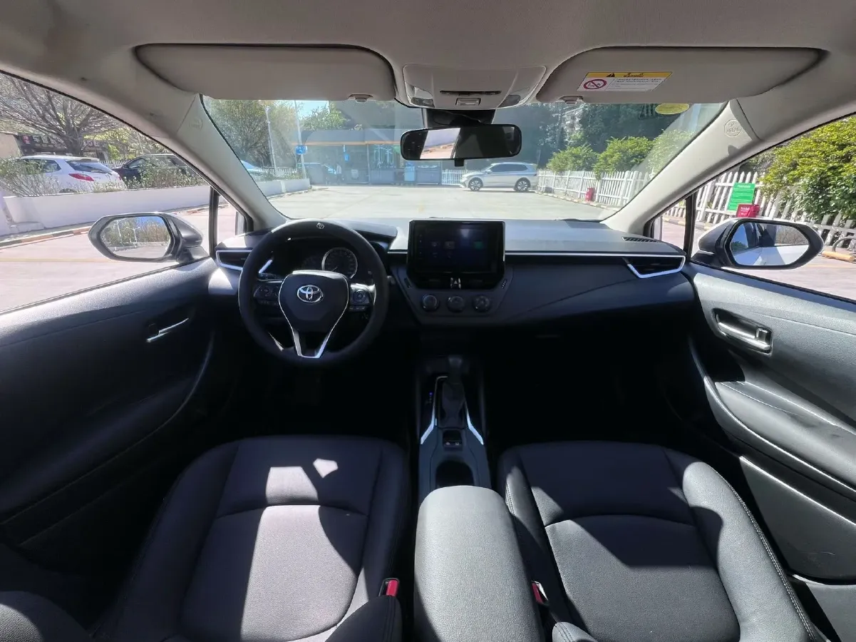 2021 Toyota Corolla 1.2T 116HP L4 CVT,autocango,china used car exporter,china ev exporter,chinese used car exporter,chinese used ev exporter