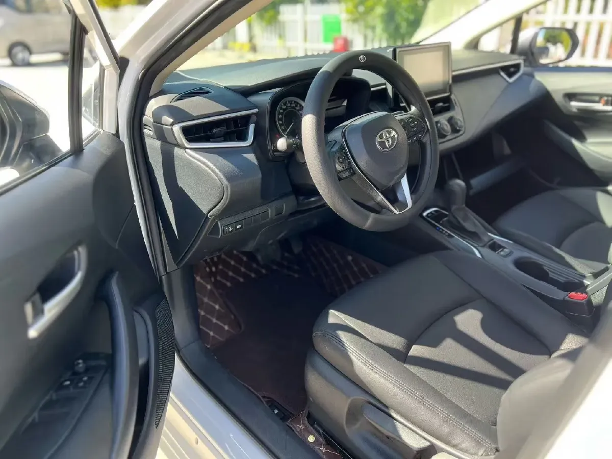 2021 Toyota Corolla 1.2T 116HP L4 CVT,autocango,china used car exporter,china ev exporter,chinese used car exporter,chinese used ev exporter