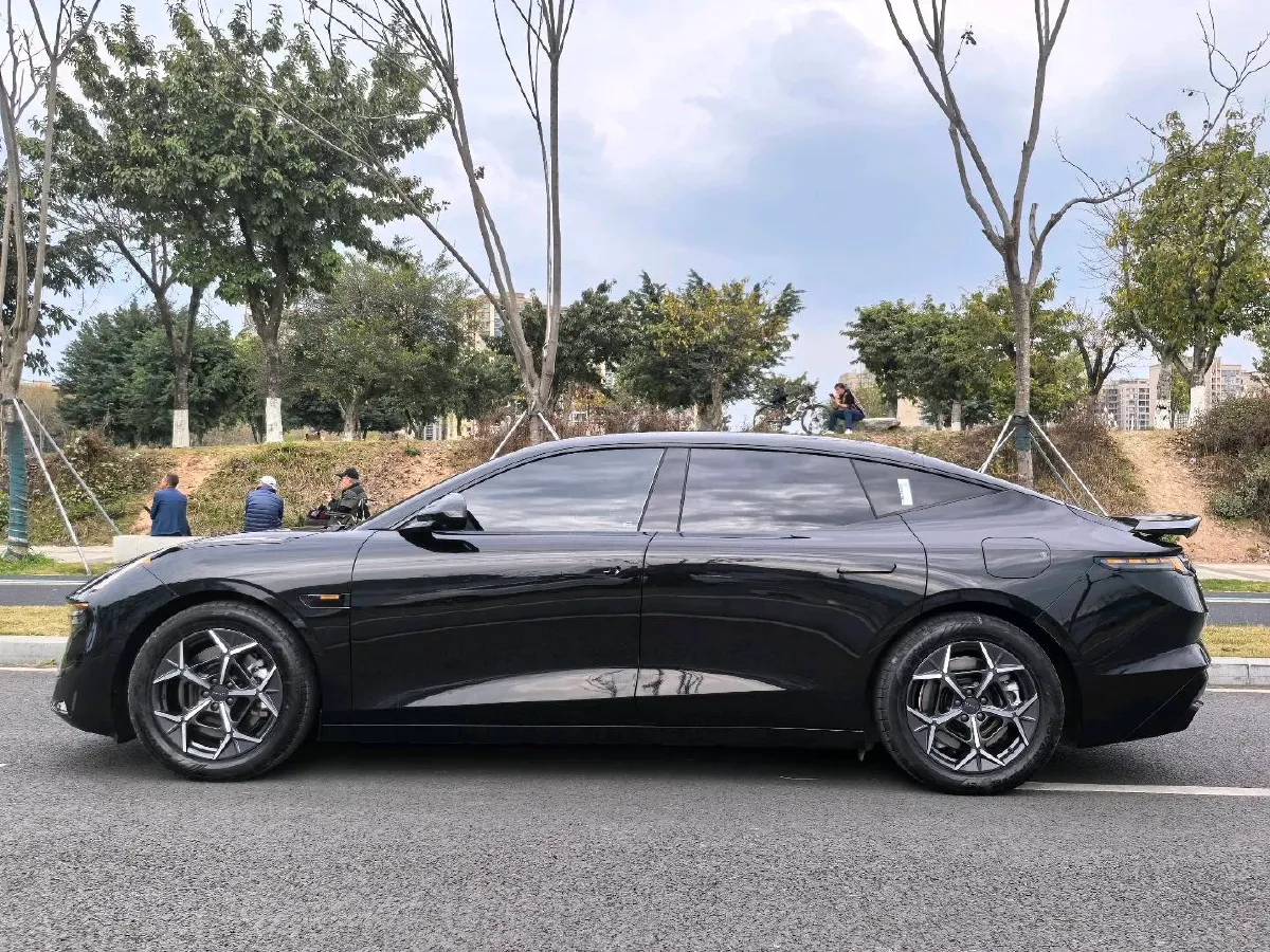 2024 MAXUS XinTu V90 2.0T 177HP L4 8AT,autocango,china used car exporter,china ev exporter,chinese used car exporter,chinese used ev exporter