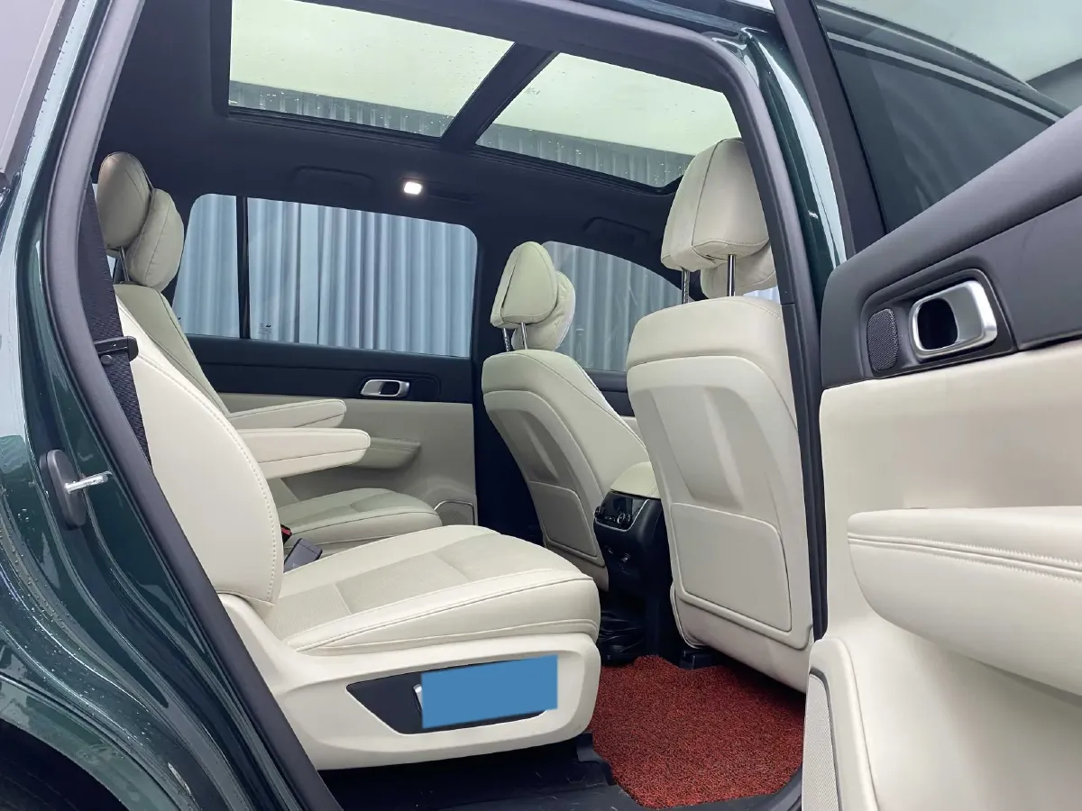 2021 Li ONE Range Extended 131HP REEV 40.5KWH,autocango,china used car exporter,china ev exporter,chinese used car exporter,chinese used ev exporter