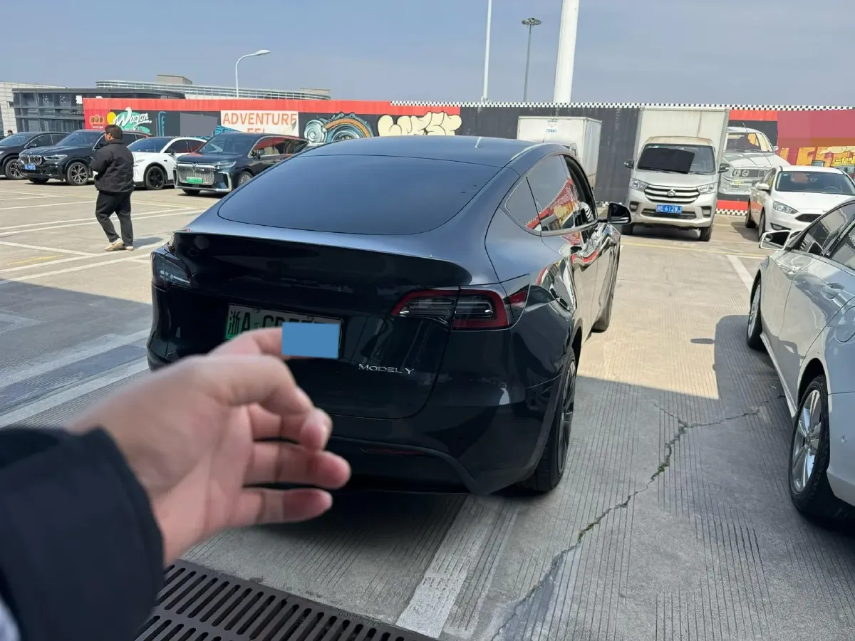 2024 Iveco OuSheng BEV 77.28KWH,autocango,china used car exporter,china ev exporter,chinese used car exporter,chinese used ev exporter