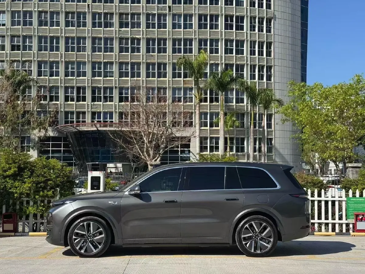 2022 Li L9 Range Extended 154HP REEV 42.6KWH,autocango,china used car exporter,china ev exporter,chinese used car exporter,chinese used ev exporter