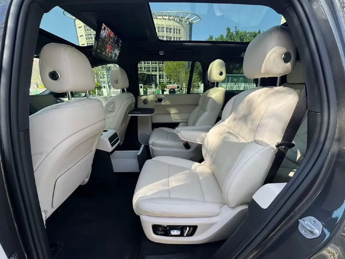 2022 Li L9 Range Extended 154HP REEV 42.6KWH,autocango,china used car exporter,china ev exporter,chinese used car exporter,chinese used ev exporter