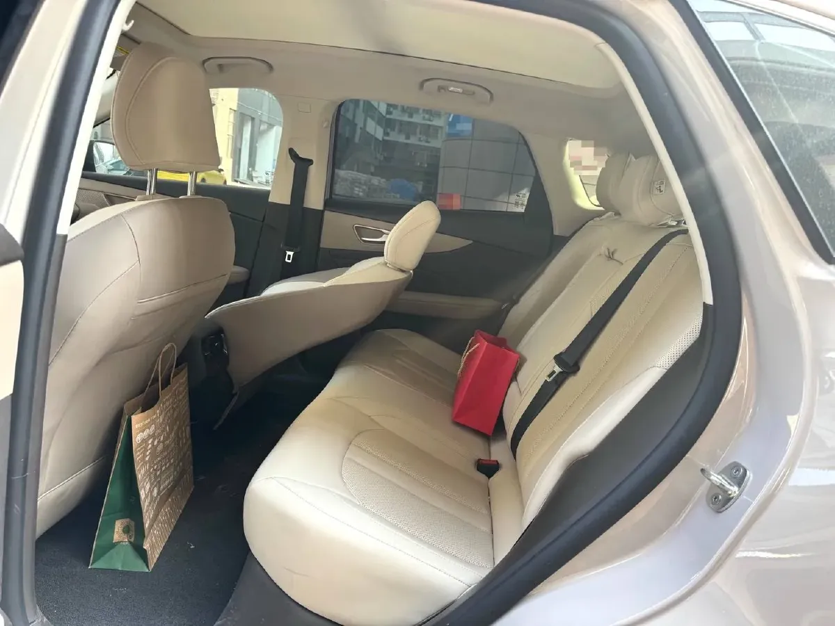 2025 MG MG ES5 BEV 62.2KWH,autocango,china used car exporter,china ev exporter,chinese used car exporter,chinese used ev exporter