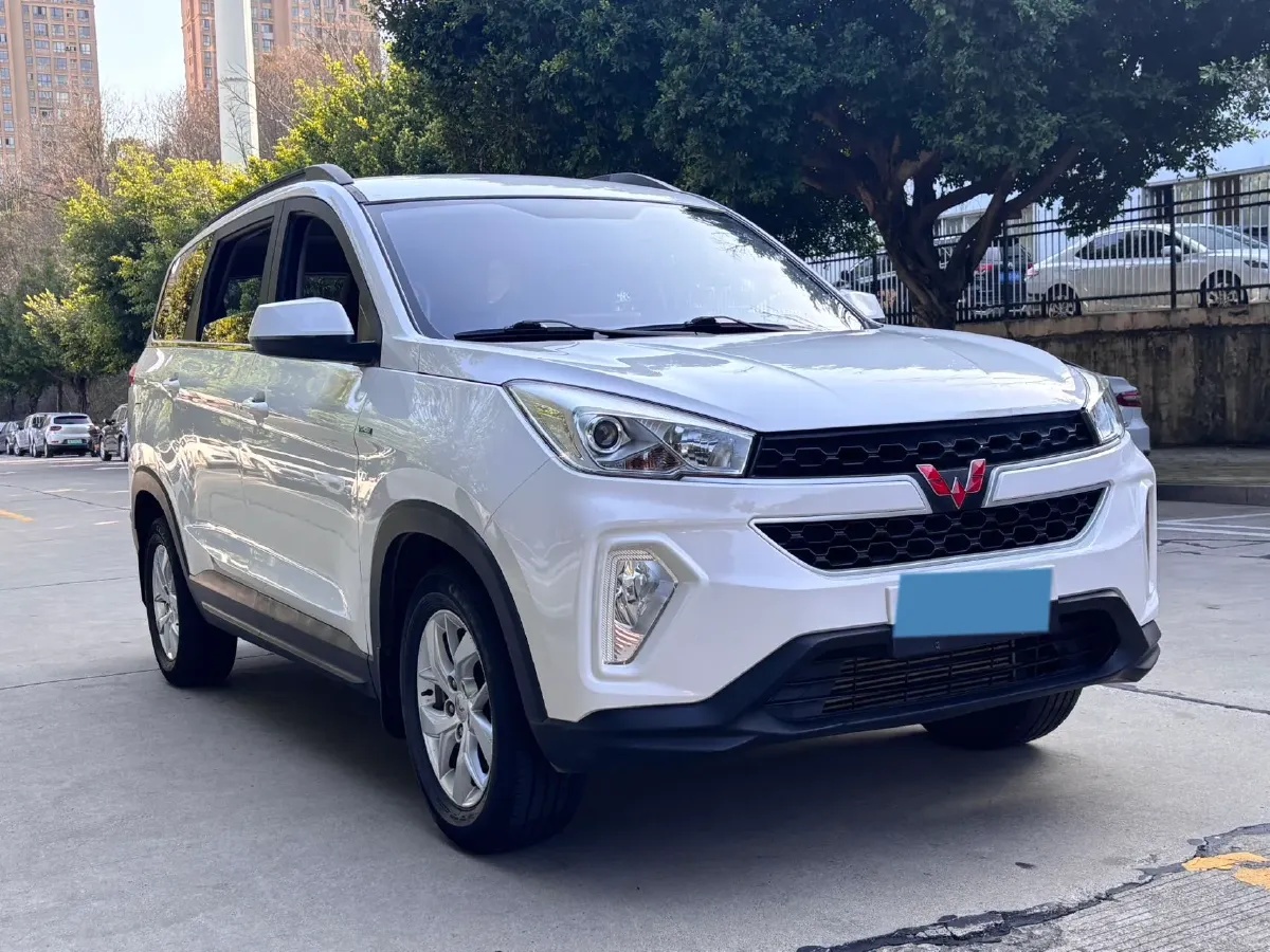 2018 WuLing HongGuang S3 1.5T 150HP L4 6MT,autocango,china used car exporter,china ev exporter,chinese used car exporter,chinese used ev exporter