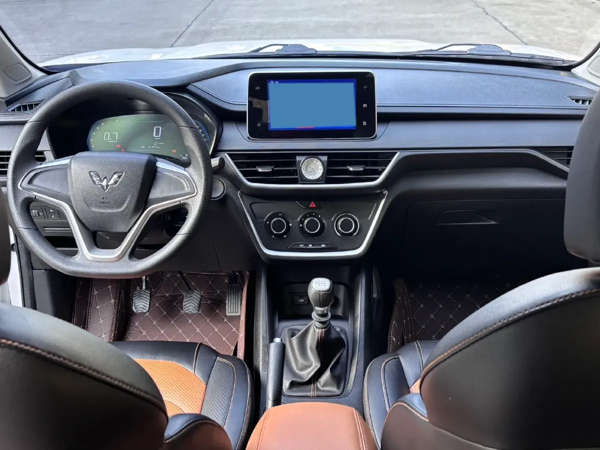 2018 WuLing HongGuang S3 1.5T 150HP L4 6MT,autocango,china used car exporter,china ev exporter,chinese used car exporter,chinese used ev exporter