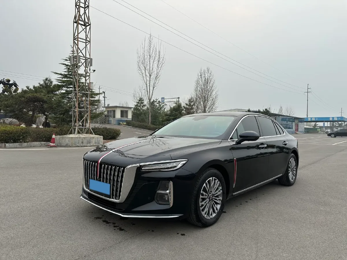 2024 HongQi H5 2.0T 224HP L4 8AT,autocango,china used car exporter,china ev exporter,chinese used car exporter,chinese used ev exporter