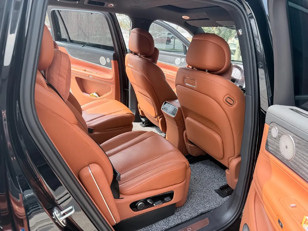 2024 AITO AITO M9 1.5T 152HP L4 REEV 42KWH,autocango,china used car exporter,china ev exporter,chinese used car exporter,chinese used ev exporter