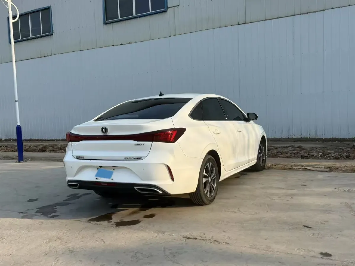2021 ChangAn Eado 1.4T 160HP L4 7DCT,autocango,china used car exporter,china ev exporter,chinese used car exporter,chinese used ev exporter