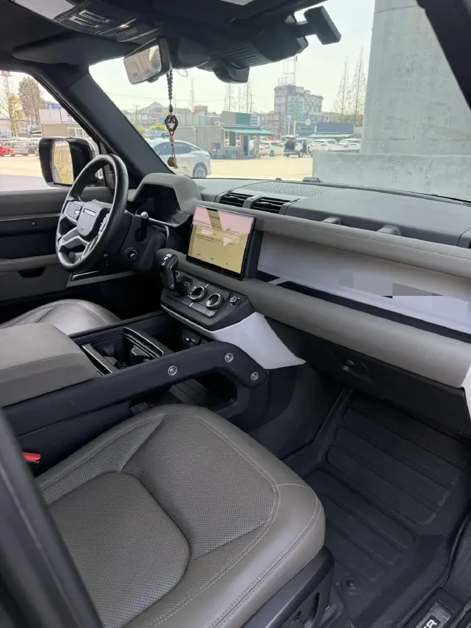 2023 Land Rover Defender 3.0T 400HP L6 8AT,autocango,china used car exporter,china ev exporter,chinese used car exporter,chinese used ev exporter