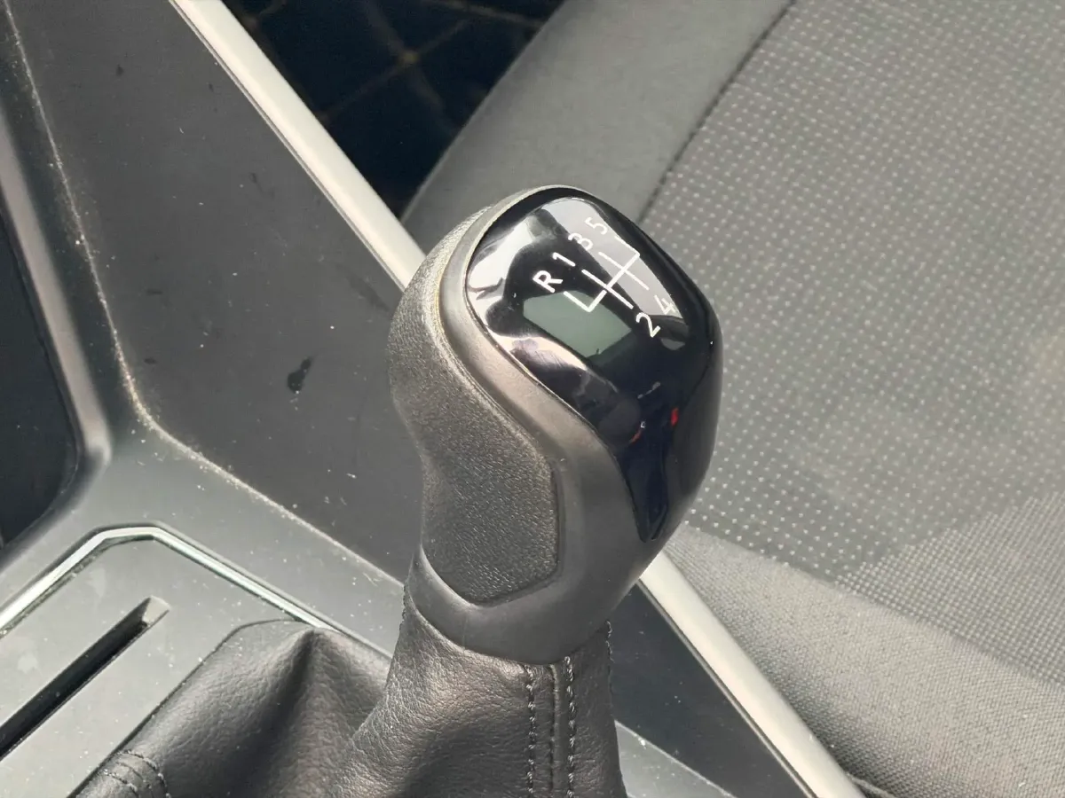 2019 Volkswagen Polo 1.5L 113HP L4 5MT,autocango,china used car exporter,china ev exporter,chinese used car exporter,chinese used ev exporter