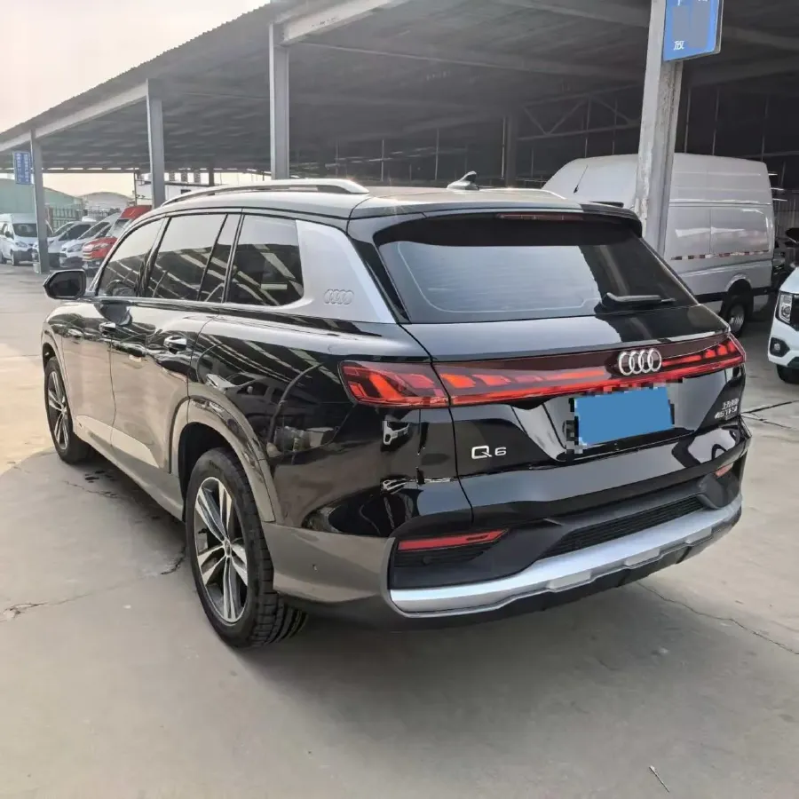 2023 Audi Q6 2.0T 265HP L4 7DCT,autocango,china used car exporter,china ev exporter,chinese used car exporter,chinese used ev exporter