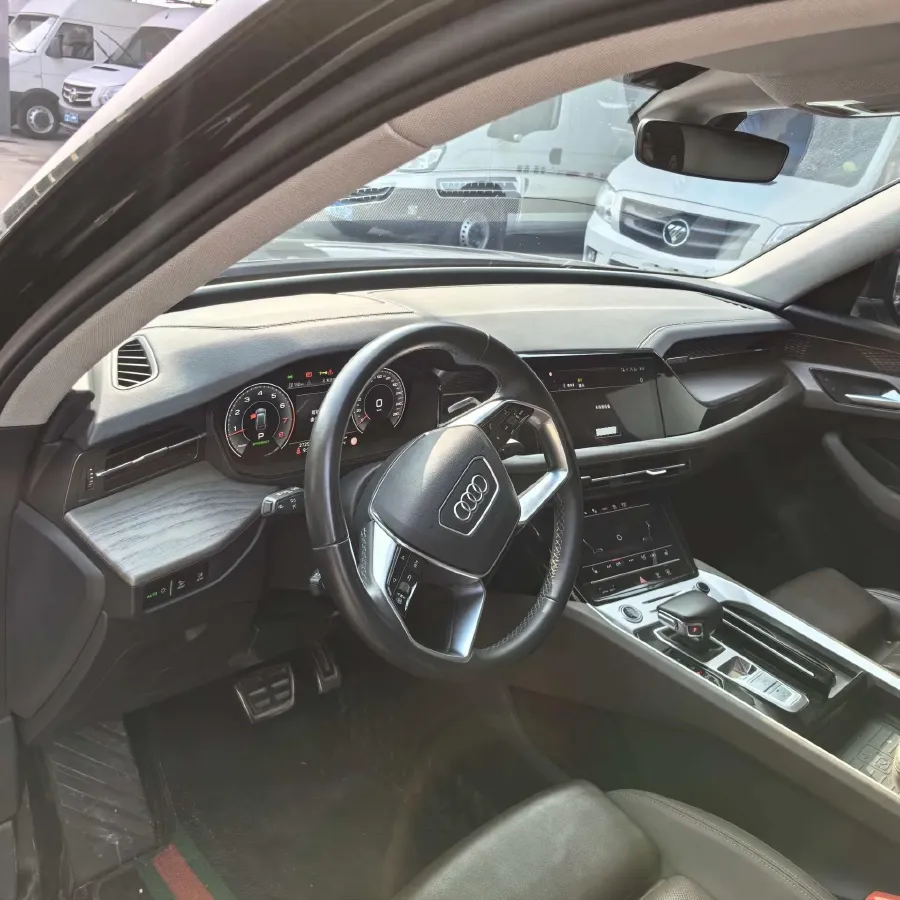 2023 Audi Q6 2.0T 265HP L4 7DCT,autocango,china used car exporter,china ev exporter,chinese used car exporter,chinese used ev exporter