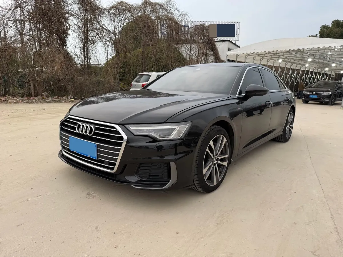 2021 Audi A6L 2.0T 190HP L4 7DCT,autocango,china used car exporter,china ev exporter,chinese used car exporter,chinese used ev exporter