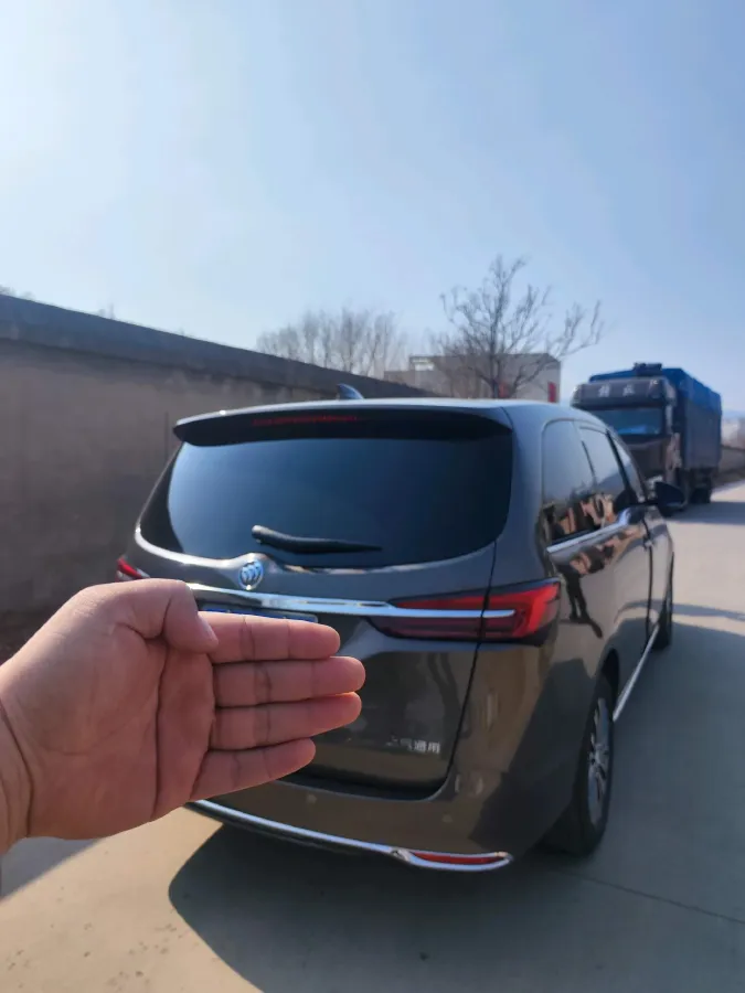 2023 Buick GL8 2.0T 237HP L4 9AT,autocango,china used car exporter,china ev exporter,chinese used car exporter,chinese used ev exporter