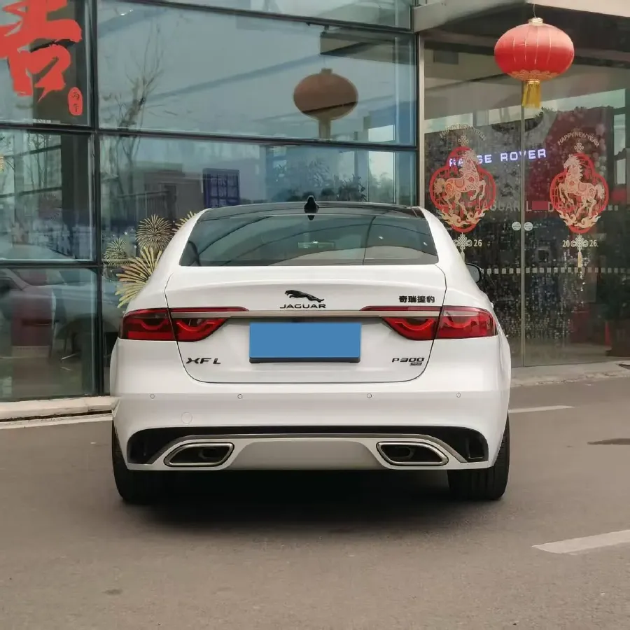 2024 Jaguar XFL 2.0T 300HP L4 8AT,autocango,china used car exporter,china ev exporter,chinese used car exporter,chinese used ev exporter