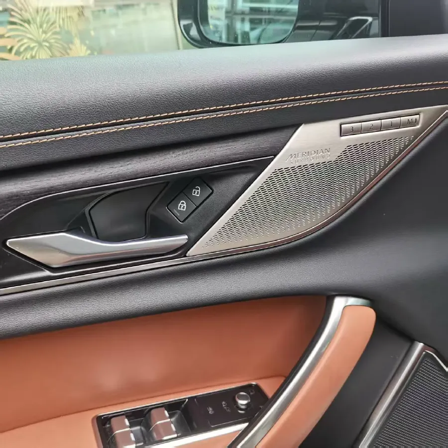 2024 Jaguar XFL 2.0T 300HP L4 8AT,autocango,china used car exporter,china ev exporter,chinese used car exporter,chinese used ev exporter