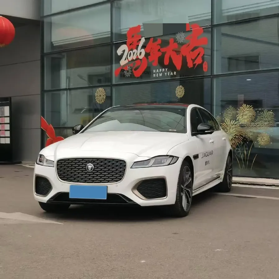 2024 Jaguar XFL 2.0T 300HP L4 8AT,autocango,china used car exporter,china ev exporter,chinese used car exporter,chinese used ev exporter