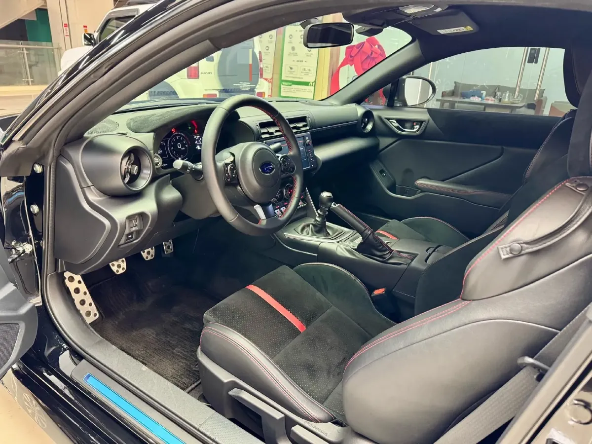 2022 Subaru BRZ 2.4L 234HP H4 6MT,autocango,china used car exporter,china ev exporter,chinese used car exporter,chinese used ev exporter