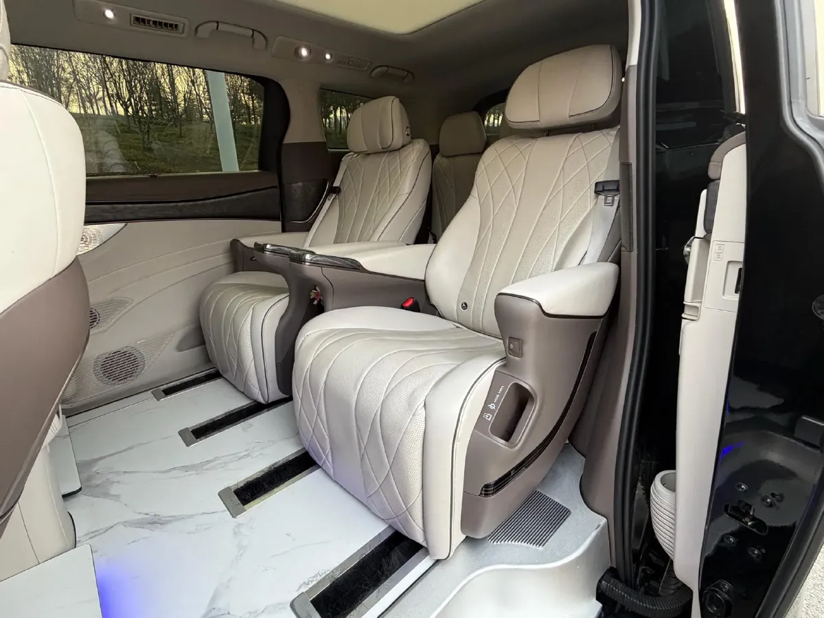 2022 HongQi HS7 3.0T 337HP V6 8AT,autocango,china used car exporter,china ev exporter,chinese used car exporter,chinese used ev exporter