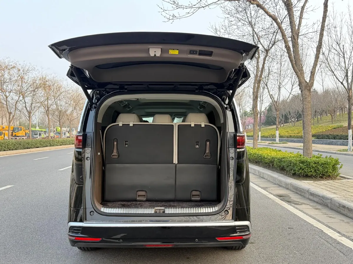 2022 HongQi HS7 3.0T 337HP V6 8AT,autocango,china used car exporter,china ev exporter,chinese used car exporter,chinese used ev exporter