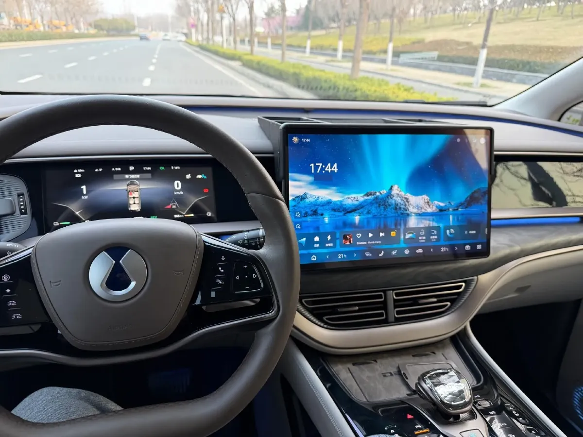 2022 HongQi HS7 3.0T 337HP V6 8AT,autocango,china used car exporter,china ev exporter,chinese used car exporter,chinese used ev exporter