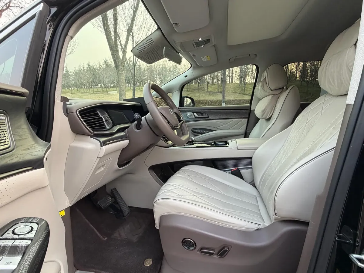 2022 HongQi HS7 3.0T 337HP V6 8AT,autocango,china used car exporter,china ev exporter,chinese used car exporter,chinese used ev exporter