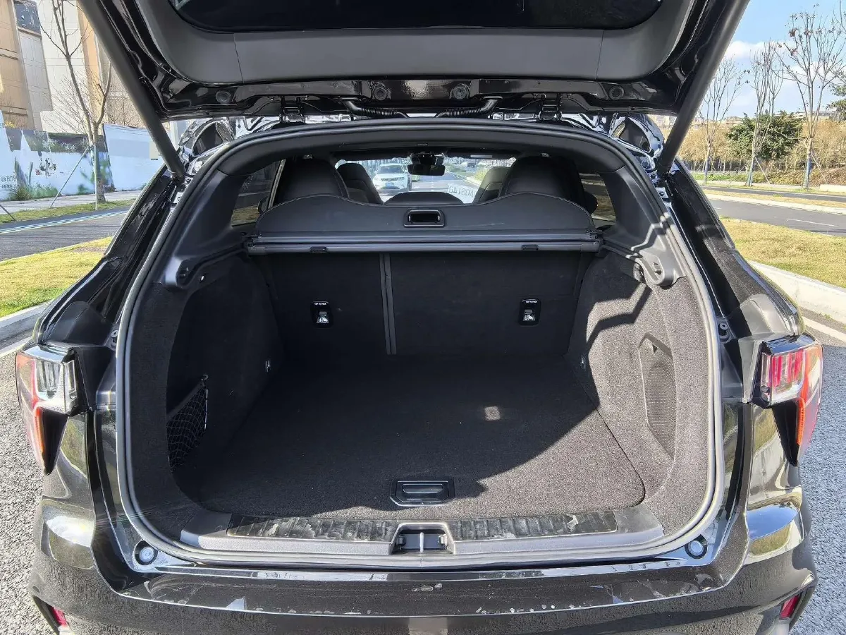 2021 LYNK&CO 01 2.0T 254HP L4 8AT,autocango,china used car exporter,china ev exporter,chinese used car exporter,chinese used ev exporter