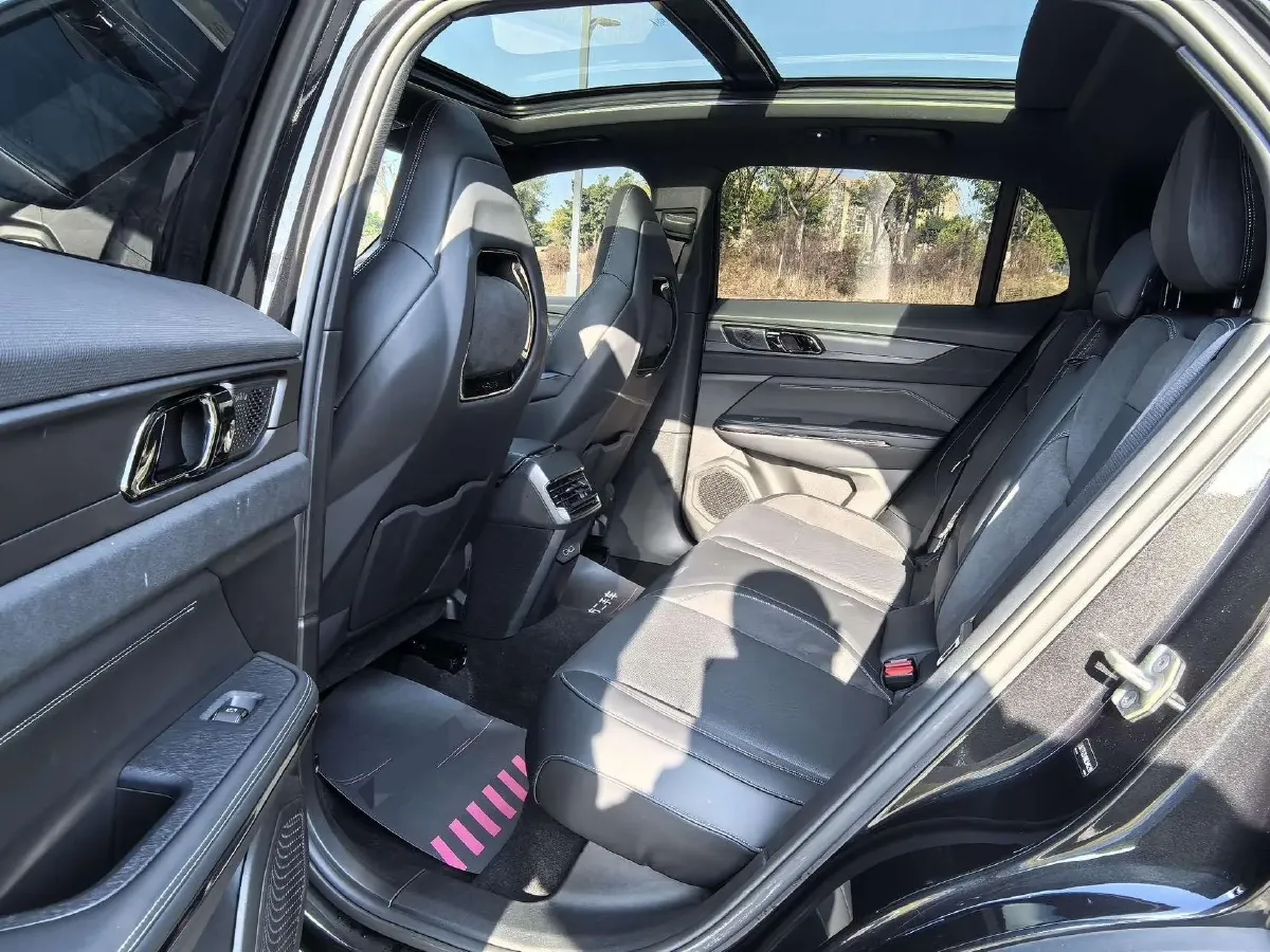 2021 LYNK&CO 01 2.0T 254HP L4 8AT,autocango,china used car exporter,china ev exporter,chinese used car exporter,chinese used ev exporter