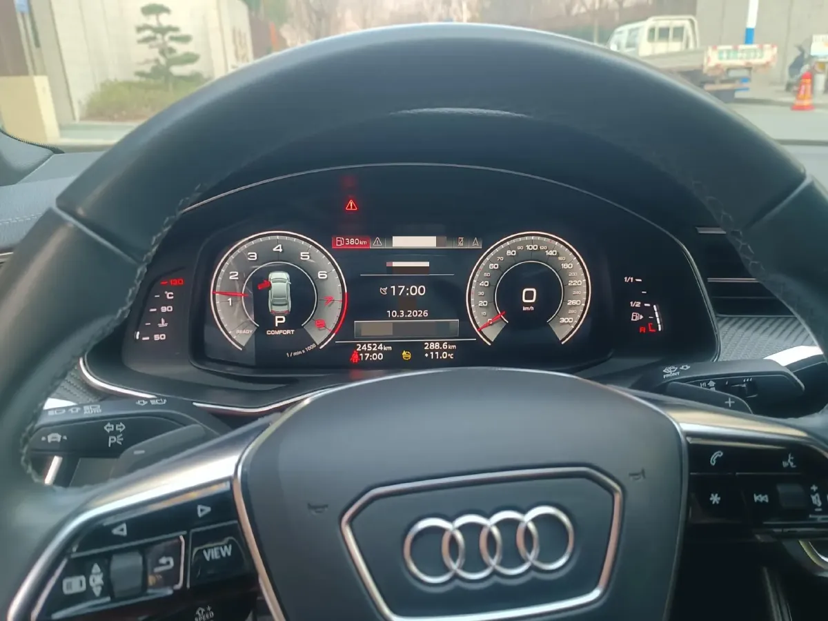 2023 Audi A7L 2.0T 245HP L4 7DCT,autocango,china used car exporter,china ev exporter,chinese used car exporter,chinese used ev exporter