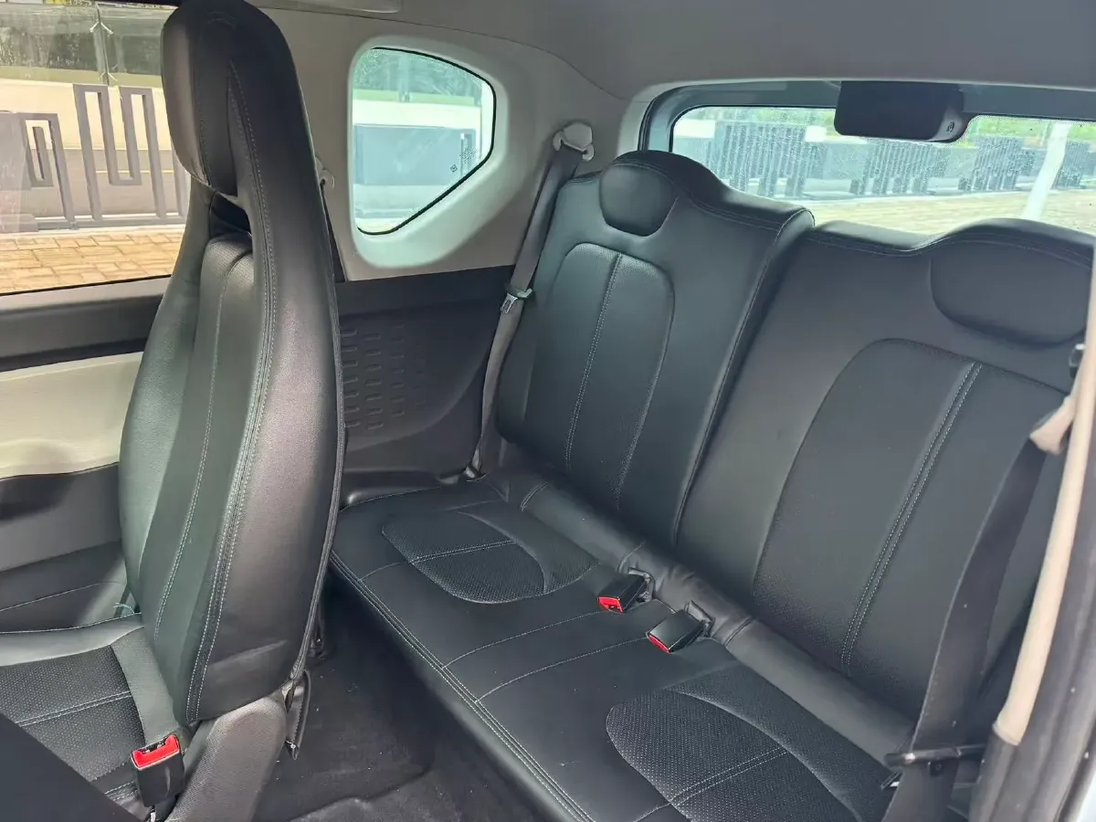 2020 WuLing HongGuang MINI EV BEV 13.8KWH,autocango,china used car exporter,china ev exporter,chinese used car exporter,chinese used ev exporter