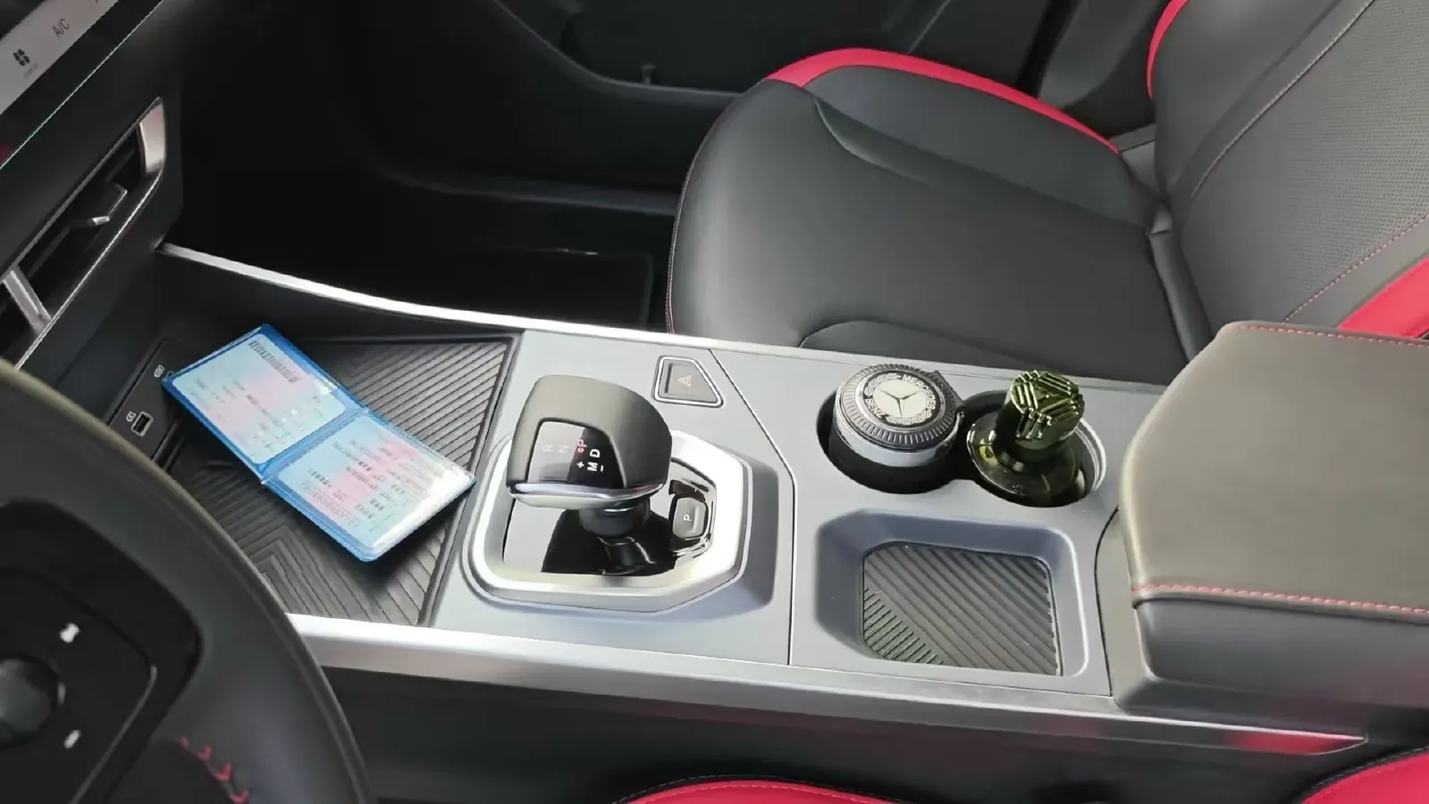 2026 Jetour DASHING 1.5T 156HP L4 6DCT,autocango,china used car exporter,china ev exporter,chinese used car exporter,chinese used ev exporter