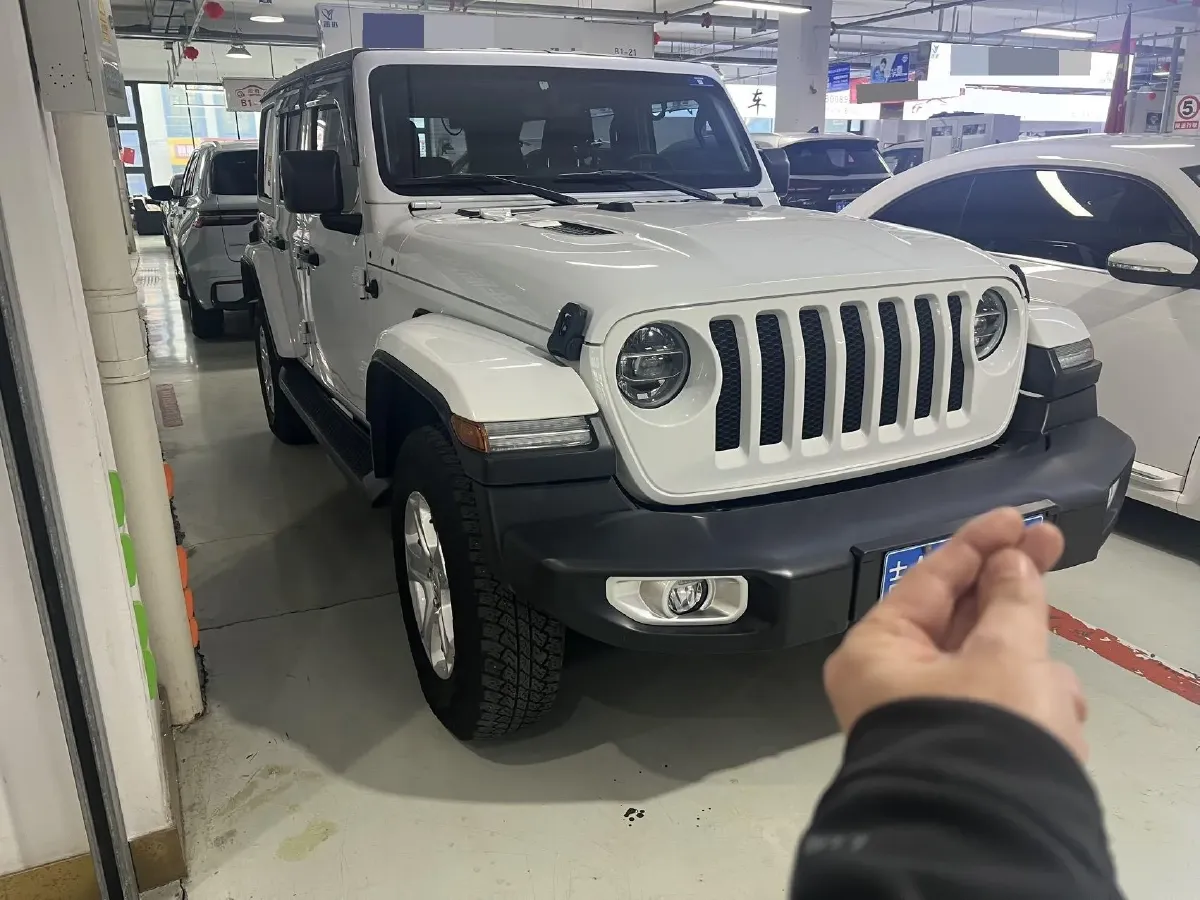 2019 Jeep Wrangler 2.0T 266HP L4 8AT,autocango,china used car exporter,china ev exporter,chinese used car exporter,chinese used ev exporter