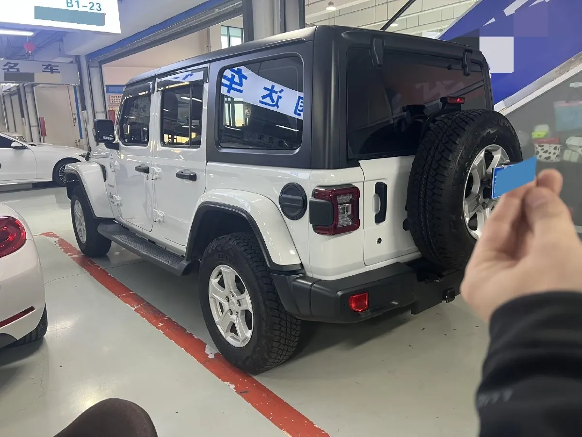 2019 Jeep Wrangler 2.0T 266HP L4 8AT,autocango,china used car exporter,china ev exporter,chinese used car exporter,chinese used ev exporter