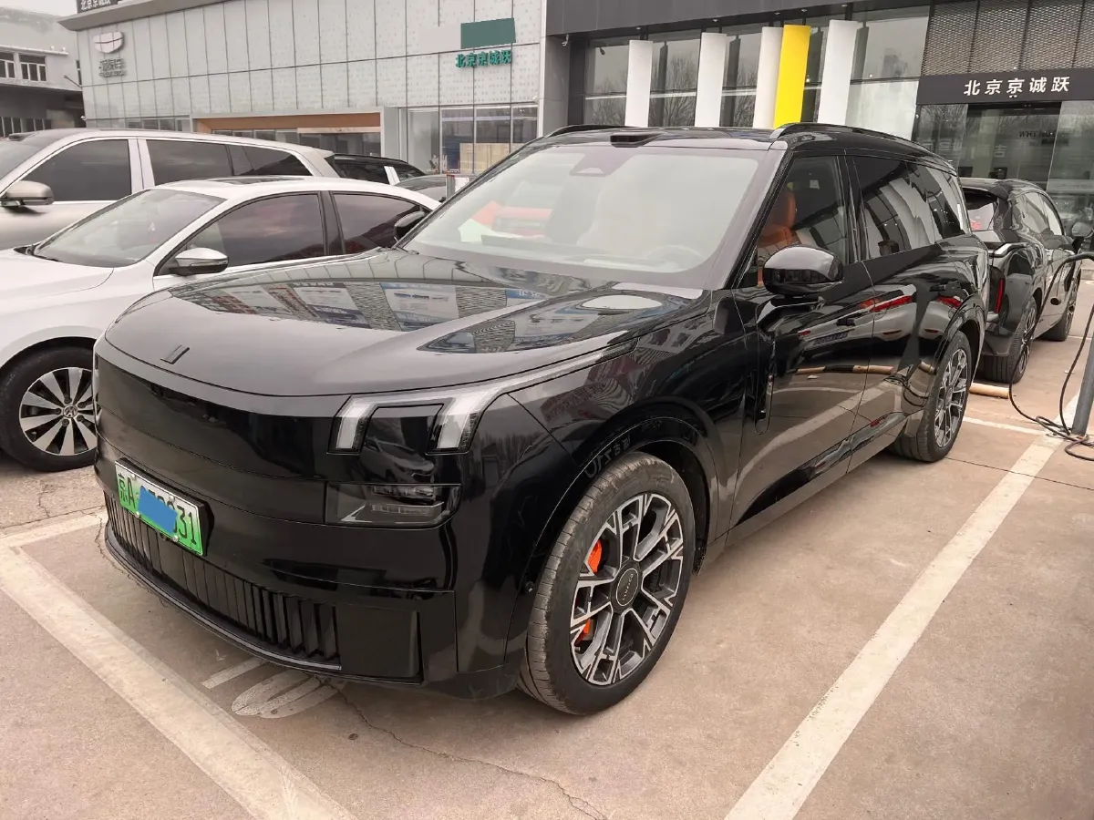 2025 LYNK&CO 900 1.5T 190HP L4 3DHT PHEV 43.3KWH,autocango,china used car exporter,china ev exporter,chinese used car exporter,chinese used ev exporter