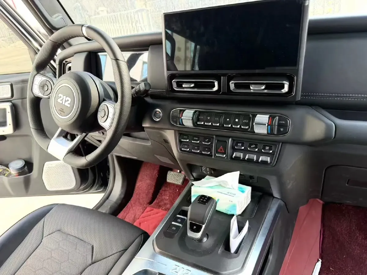 2025 212 212 T01 2.0T 252HP L4 8AT,autocango,china used car exporter,china ev exporter,chinese used car exporter,chinese used ev exporter