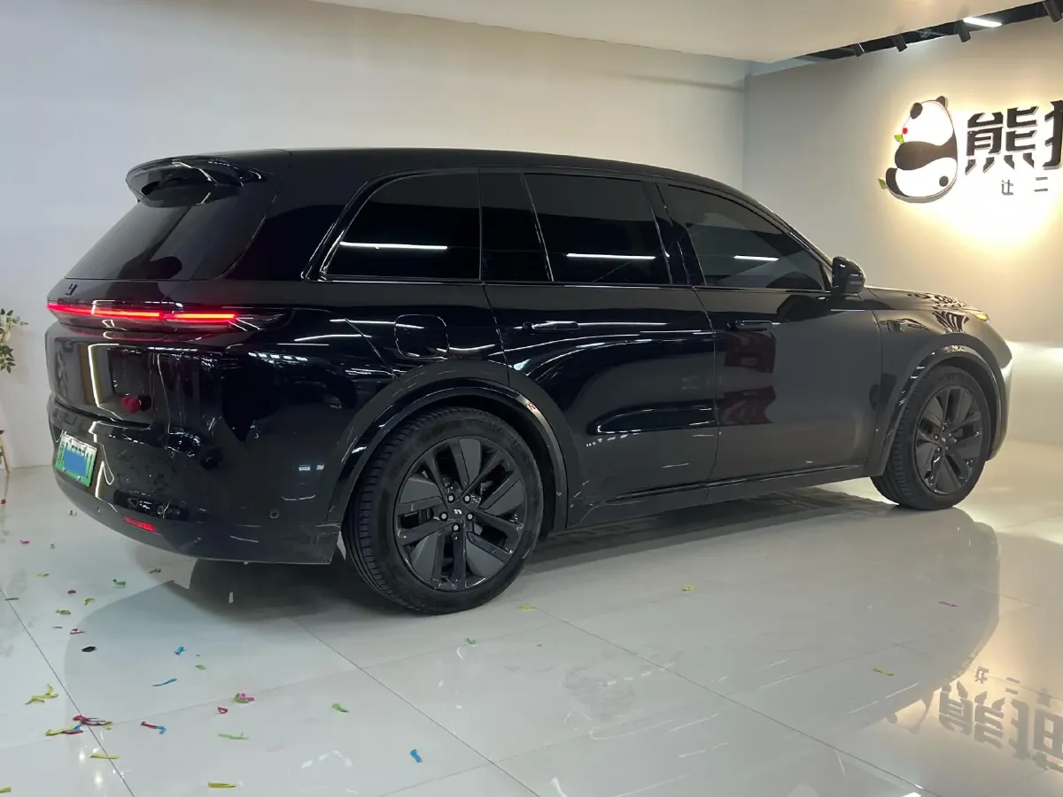 2023 Li L8 Range Extended 154HP REEV 40.9KWH,autocango,china used car exporter,china ev exporter,chinese used car exporter,chinese used ev exporter