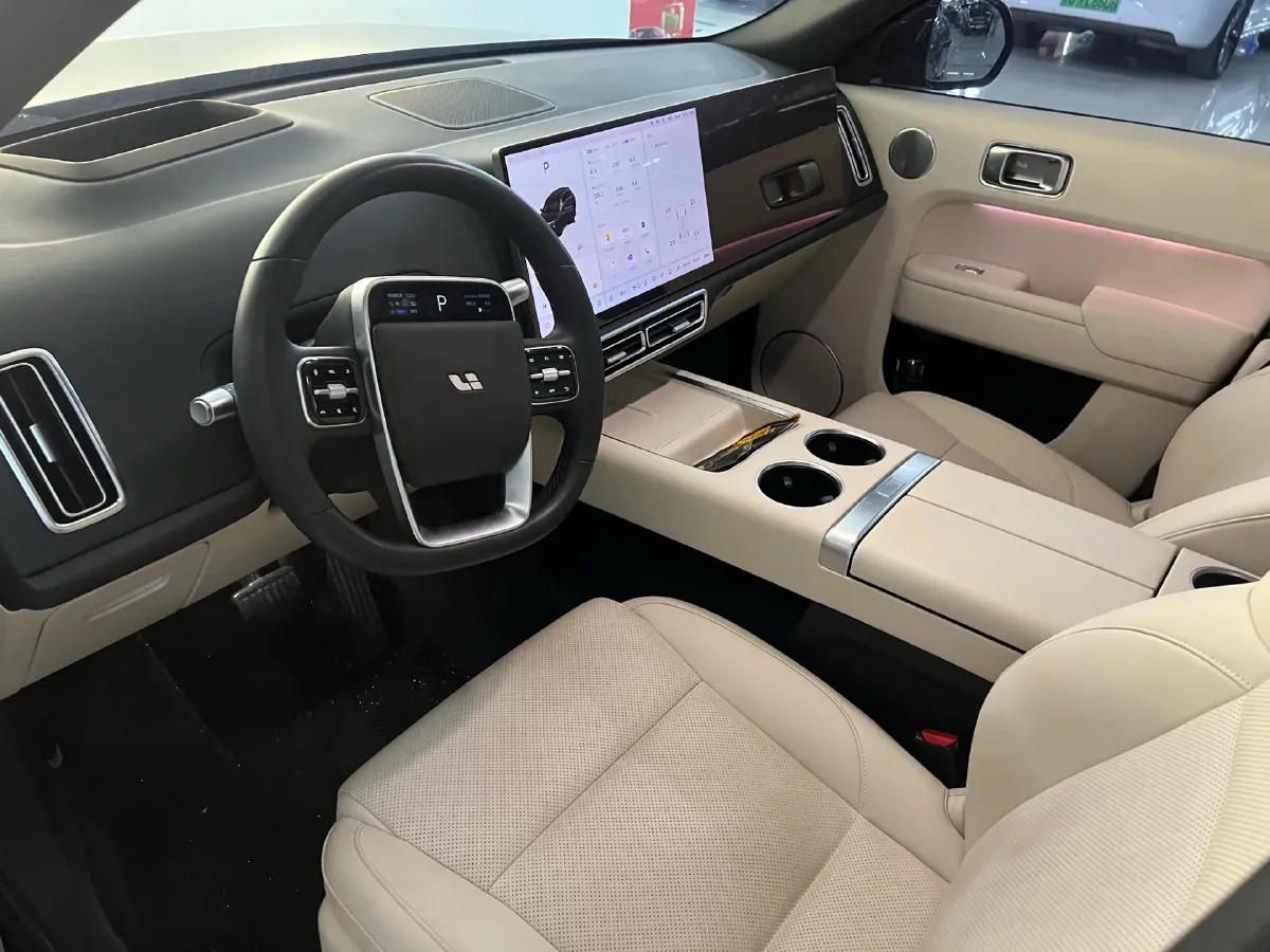2023 Li L8 Range Extended 154HP REEV 40.9KWH,autocango,china used car exporter,china ev exporter,chinese used car exporter,chinese used ev exporter