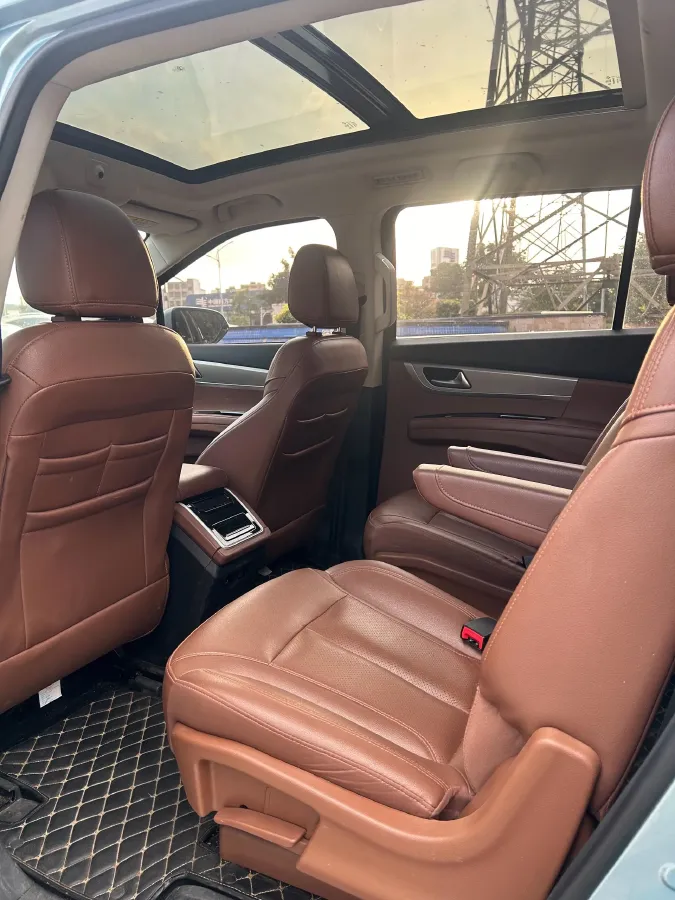 2020 HaiMa 7X 1.6T 195HP L4 6AT,autocango,china used car exporter,china ev exporter,chinese used car exporter,chinese used ev exporter