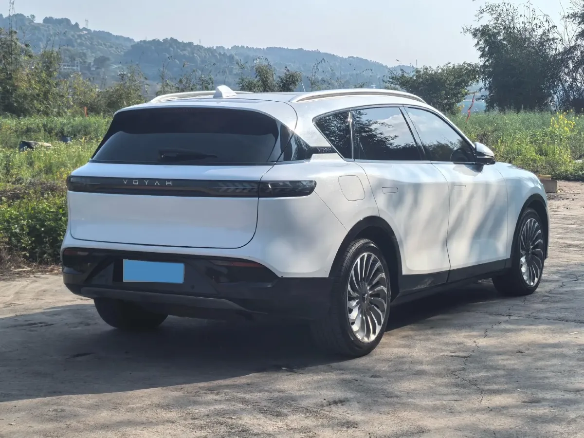 2021 Voyah FREE Range Extended 109HP REEV 33KWH,autocango,china used car exporter,china ev exporter,chinese used car exporter,chinese used ev exporter