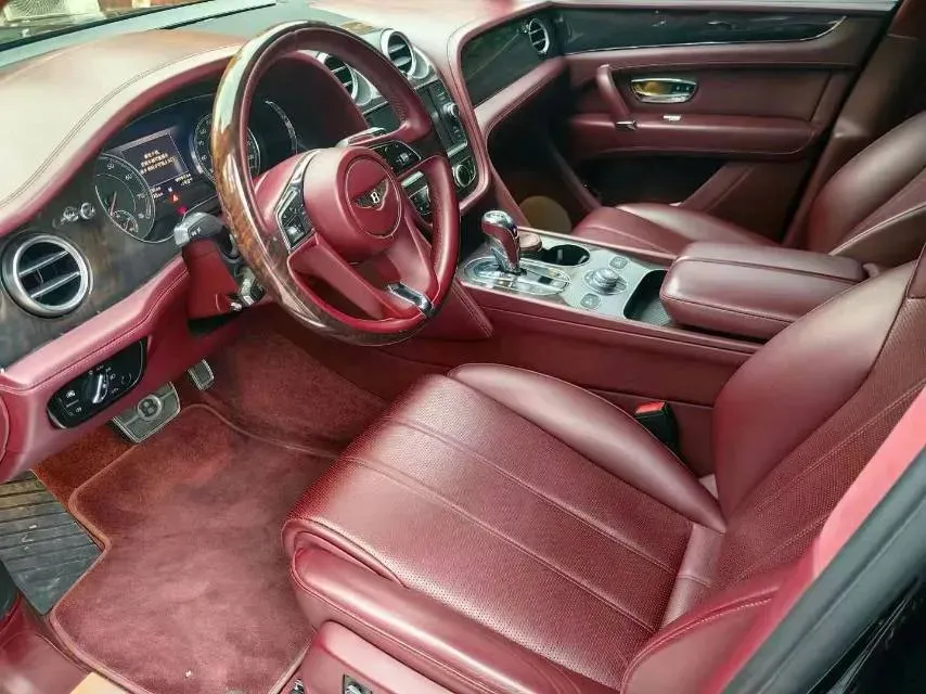 2018 Bentley Bentayga 4.0T 550HP V8 8AT,autocango,china used car exporter,china ev exporter,chinese used car exporter,chinese used ev exporter