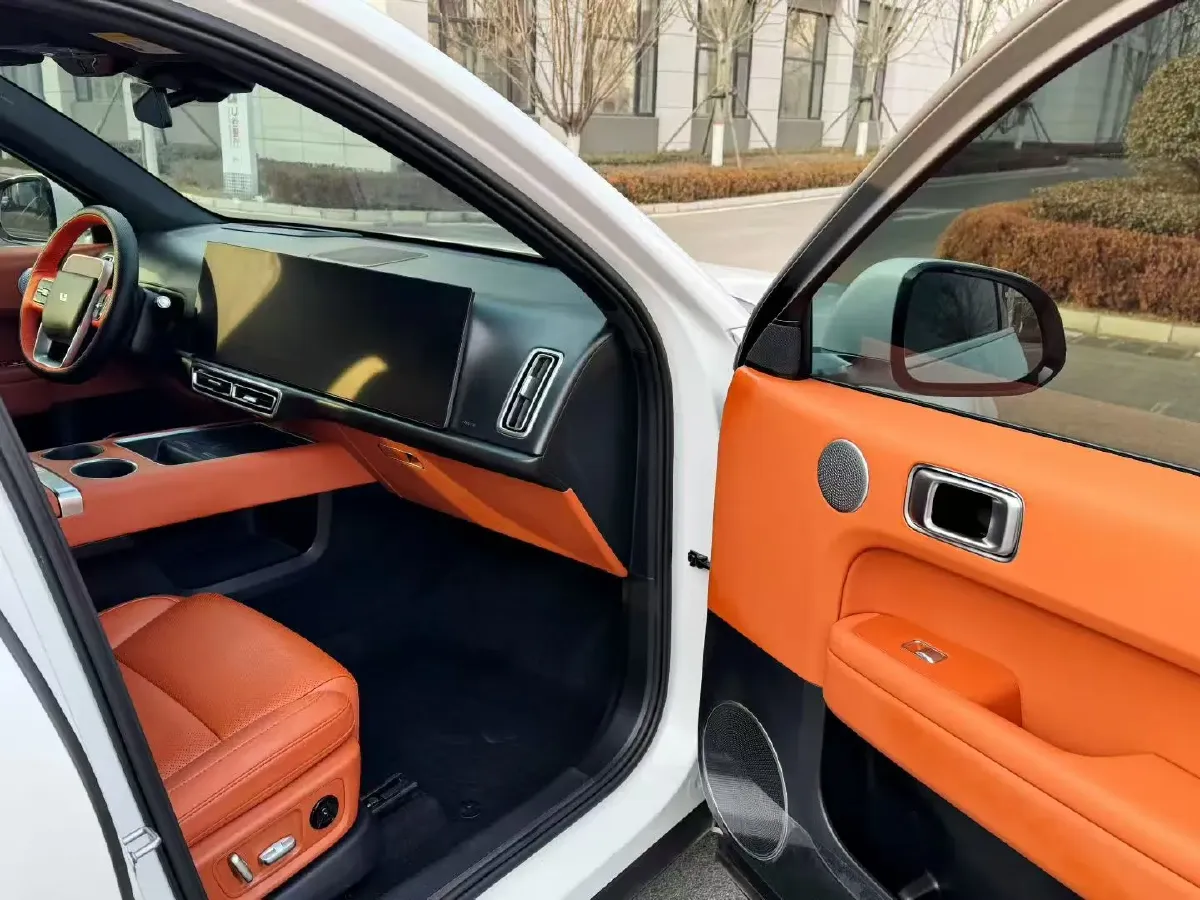 2024 Li L6 Range Extended 154HP L4 REEV 36.8KWH,autocango,china used car exporter,china ev exporter,chinese used car exporter,chinese used ev exporter