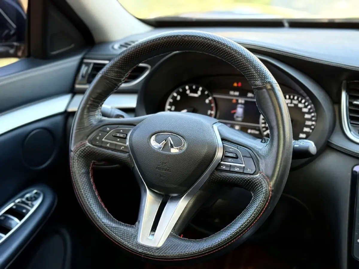 2018 Mitsubishi Pajero 3.0L 174HP V6 5AT,autocango,china used car exporter,china ev exporter,chinese used car exporter,chinese used ev exporter