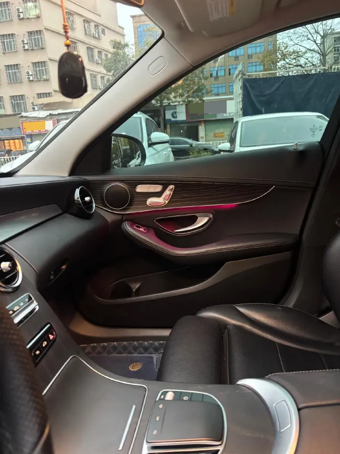 2021 Mercedes-Benz C Class 1.5T 184HP L4 9AT,autocango,china used car exporter,china ev exporter,chinese used car exporter,chinese used ev exporter