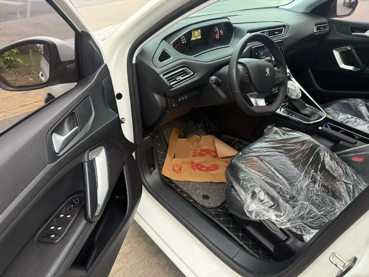 2018 Peugeot 308 1.2T 136HP L3 6AT,autocango,china used car exporter,china ev exporter,chinese used car exporter,chinese used ev exporter