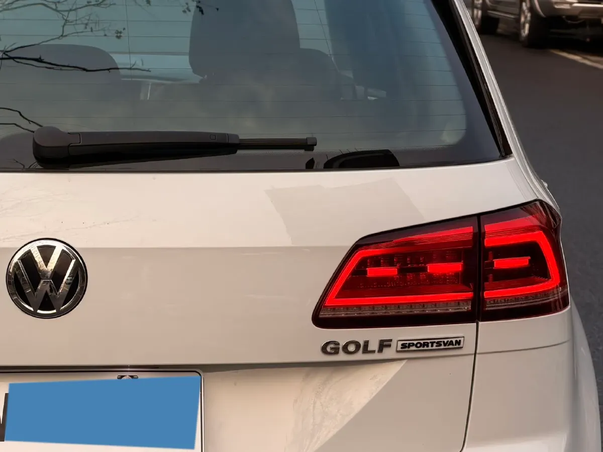 2018 Volkswagen Golf Sportsvan 1.6L 110HP L4 6AT,autocango,china used car exporter,china ev exporter,chinese used car exporter,chinese used ev exporter