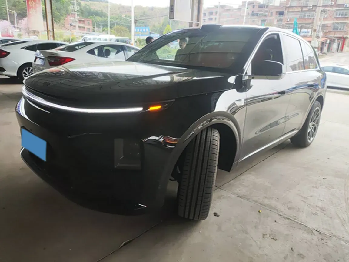 2025 Li L6 Range Extended 154HP L4 REEV,autocango,china used car exporter,china ev exporter,chinese used car exporter,chinese used ev exporter